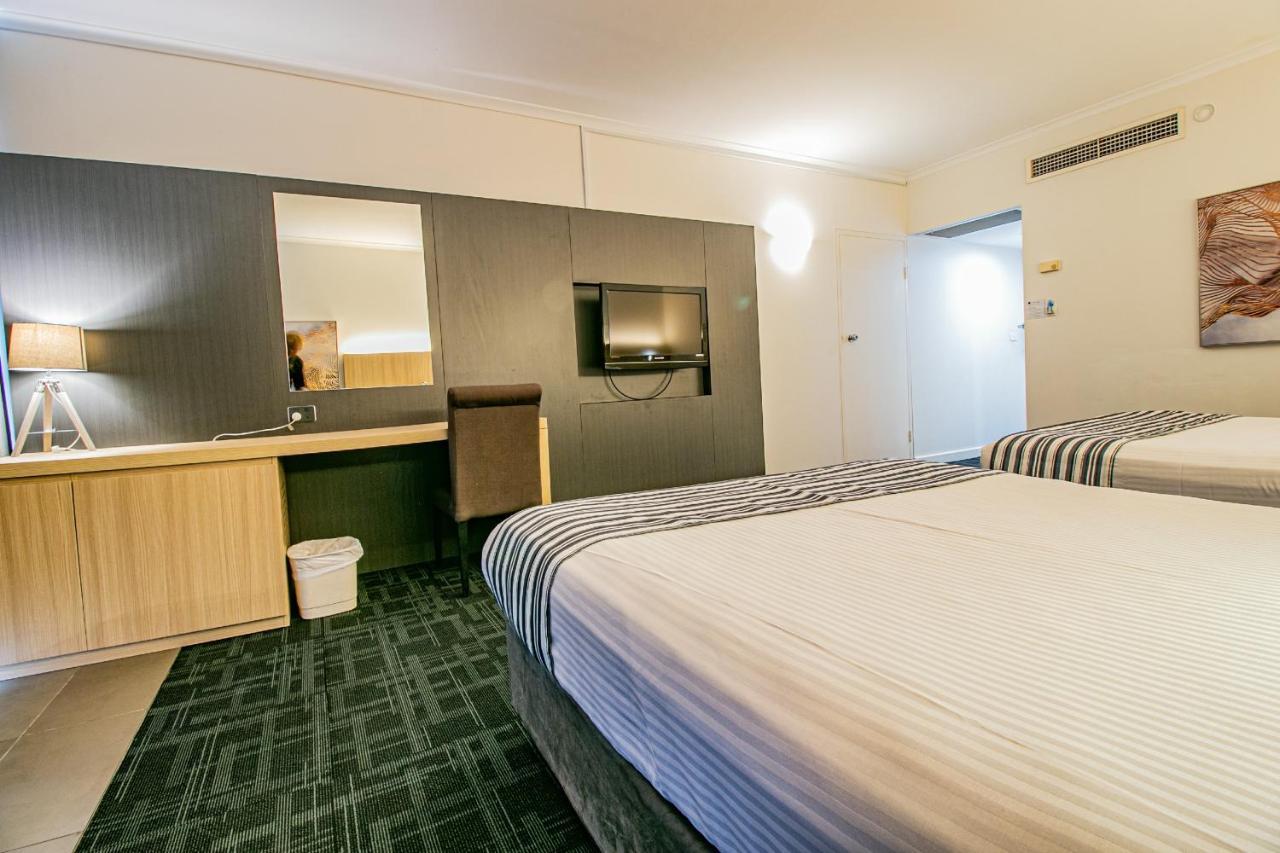 Absolute Beachfront Opal Cove Resort Korora Екстер'єр фото
