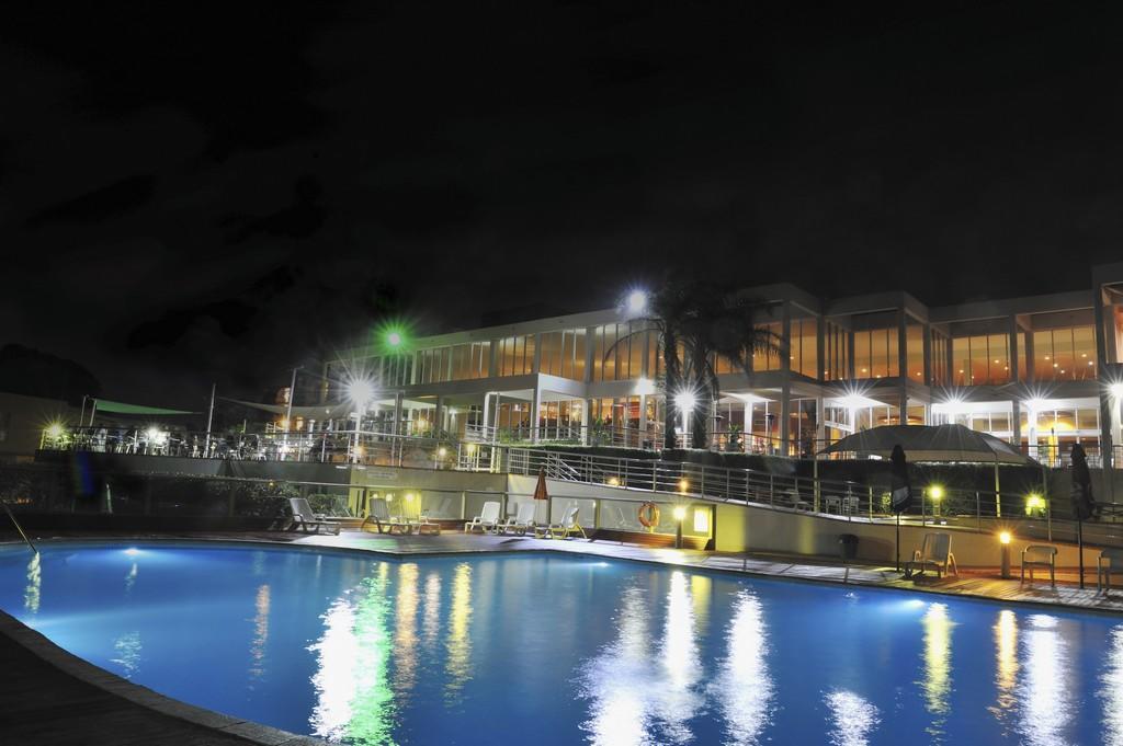 Absolute Beachfront Opal Cove Resort Korora Екстер'єр фото